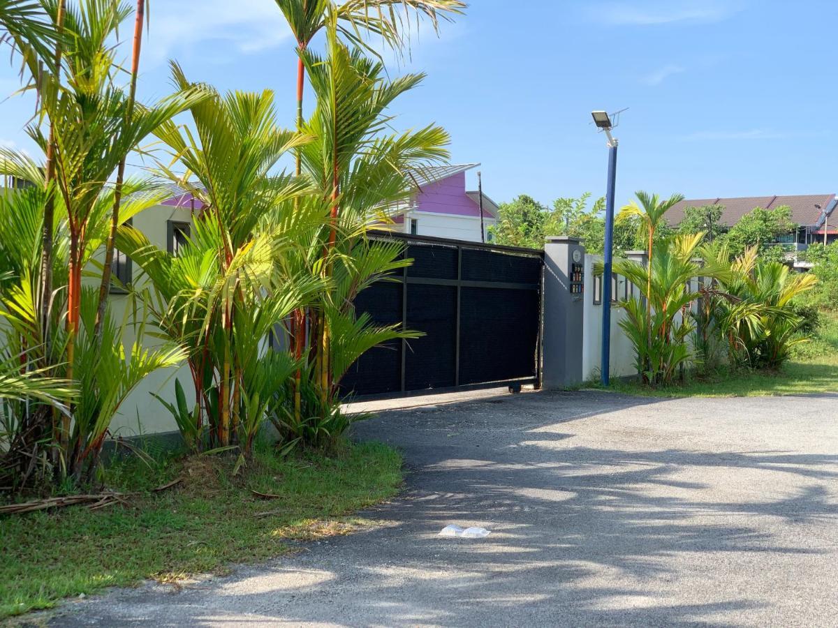 Raintown Cottage Taiping Exterior photo
